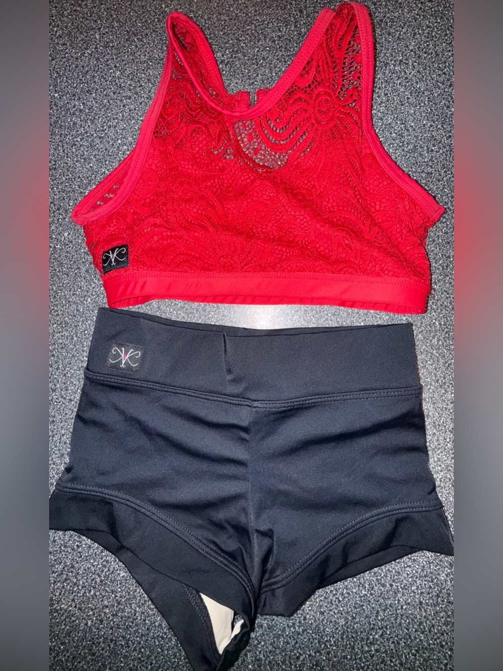 Kandi Kouture Dance Set Red Top/Black Bottoms Size Child X-Large
